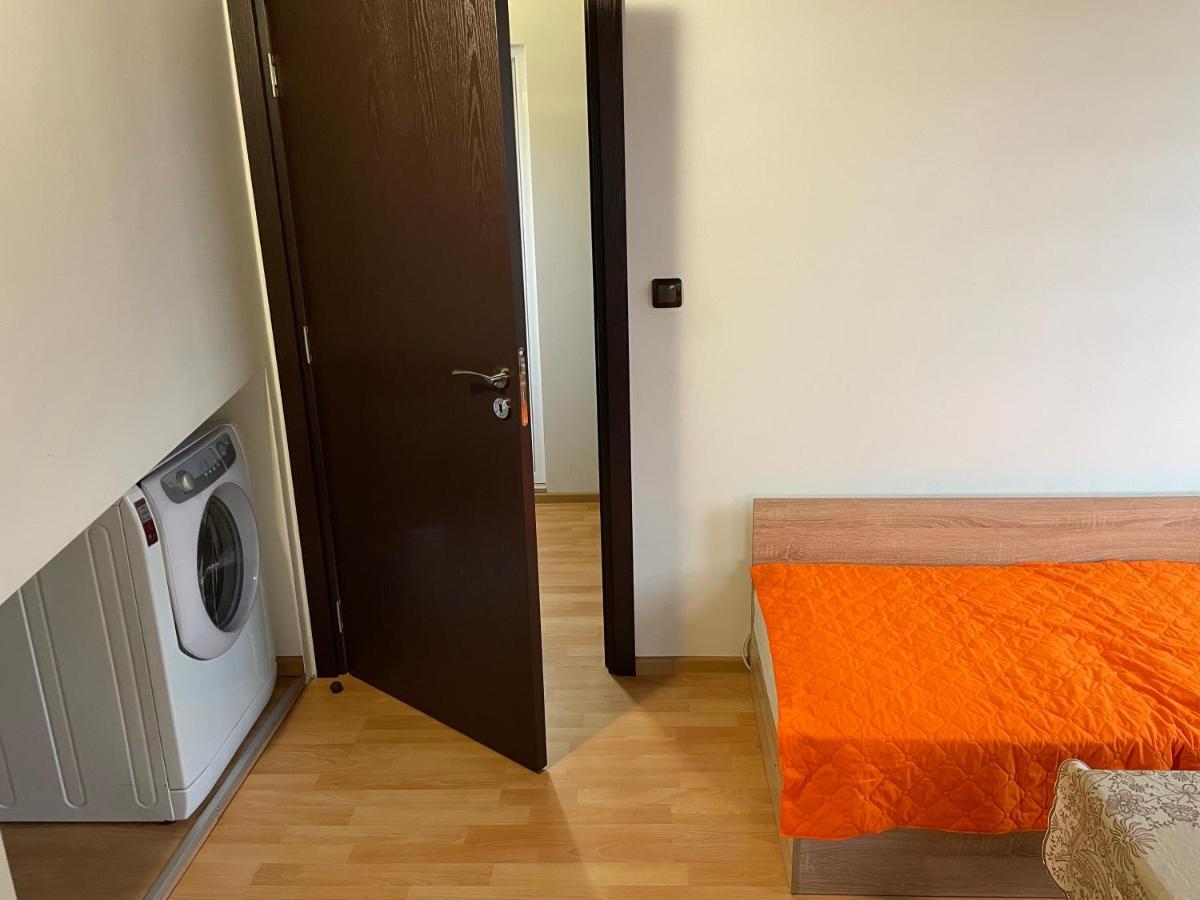 Lux Apart Uzunov-2 Hisarya Luaran gambar